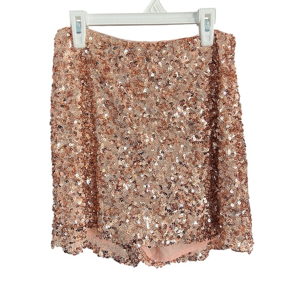bohme Pants - NWT bohme Shorts Gold Sequins size 6